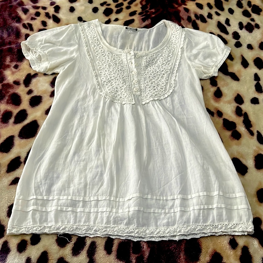 White cotton shirt with gorgeous details